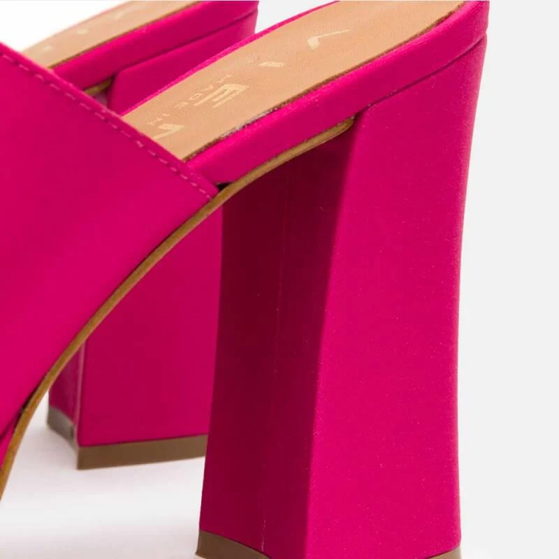 Zueco raso fucsia con plataforma para mujer - Image 5