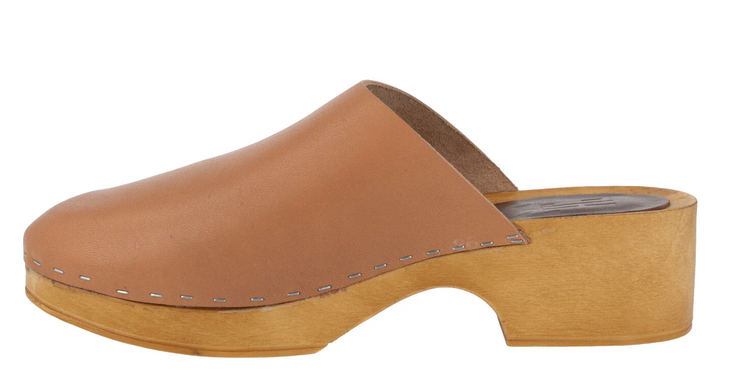 Zuecos de piel con tacón bajo y plataforma - Image 3
